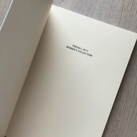 Fendi Pre Fall 2017 Collection Book - Picture 3 of 4